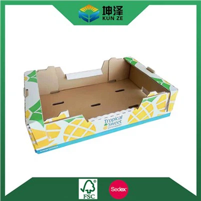 Kiste mit Ananas